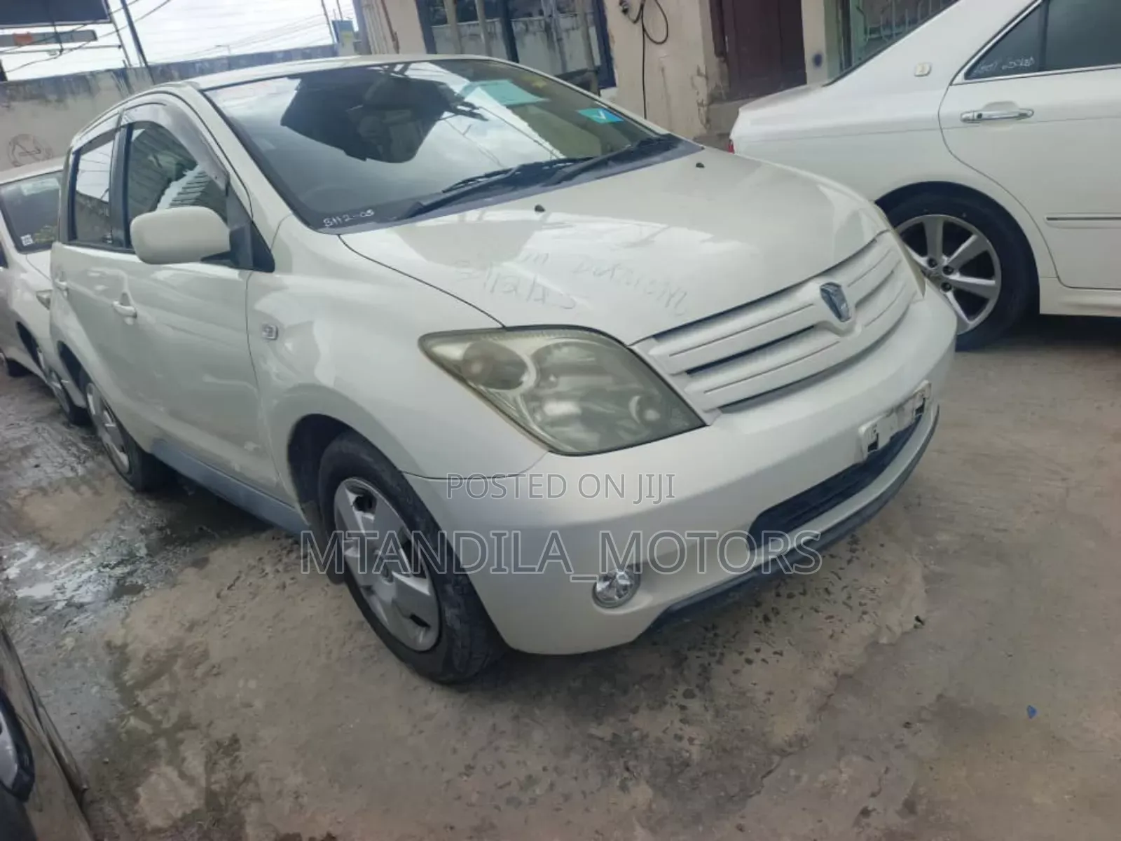 Toyota IST 2004 White