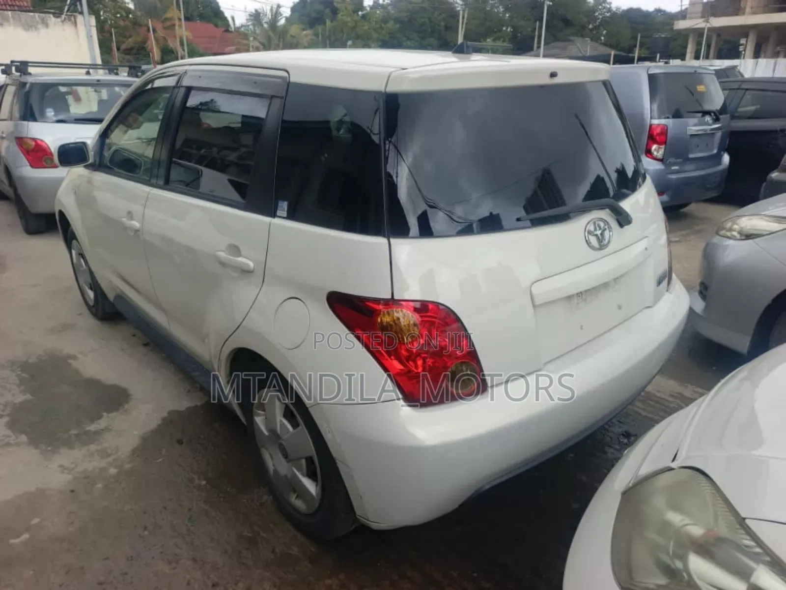 Toyota IST 2004 White