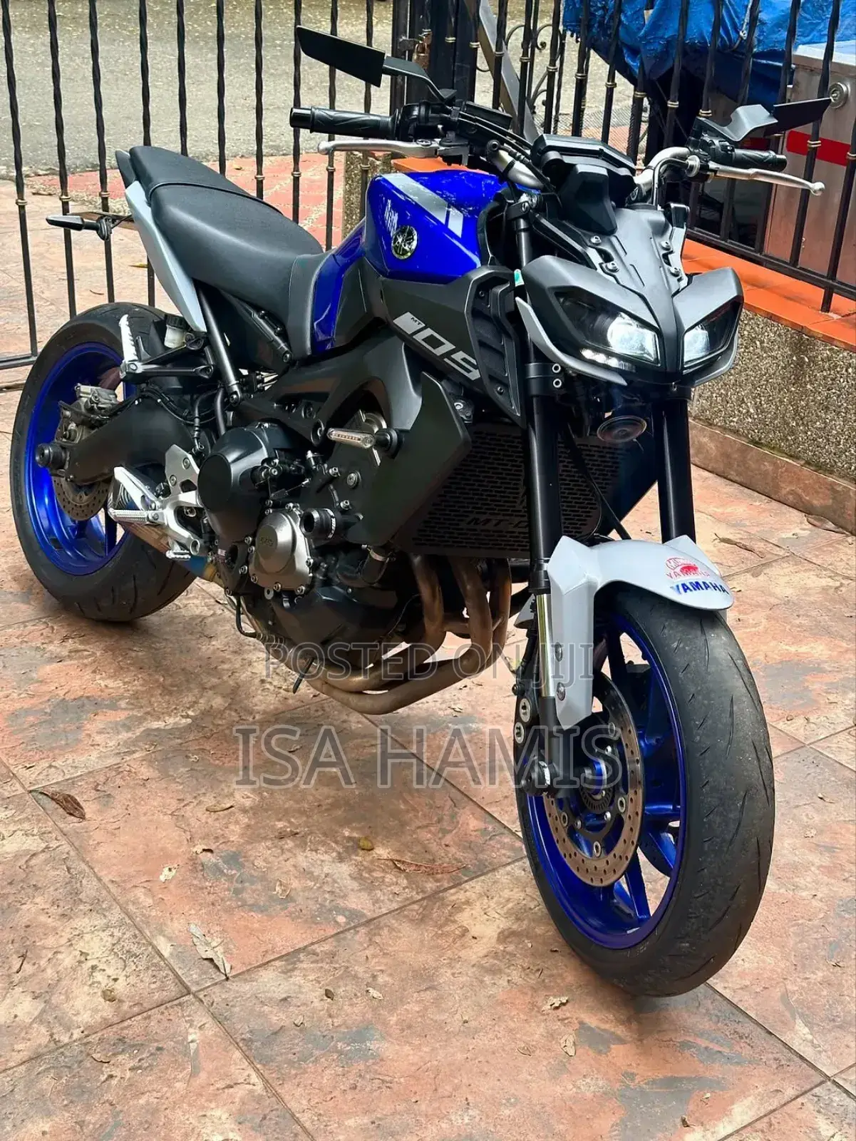 Yamaha 2022 Blue