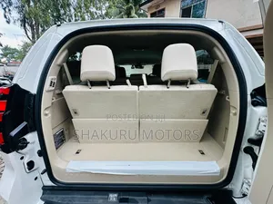Toyota Land Cruiser Prado 2022 White