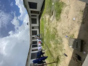 11bdrm House in Mwembe Mdogo, Kigamboni for sale