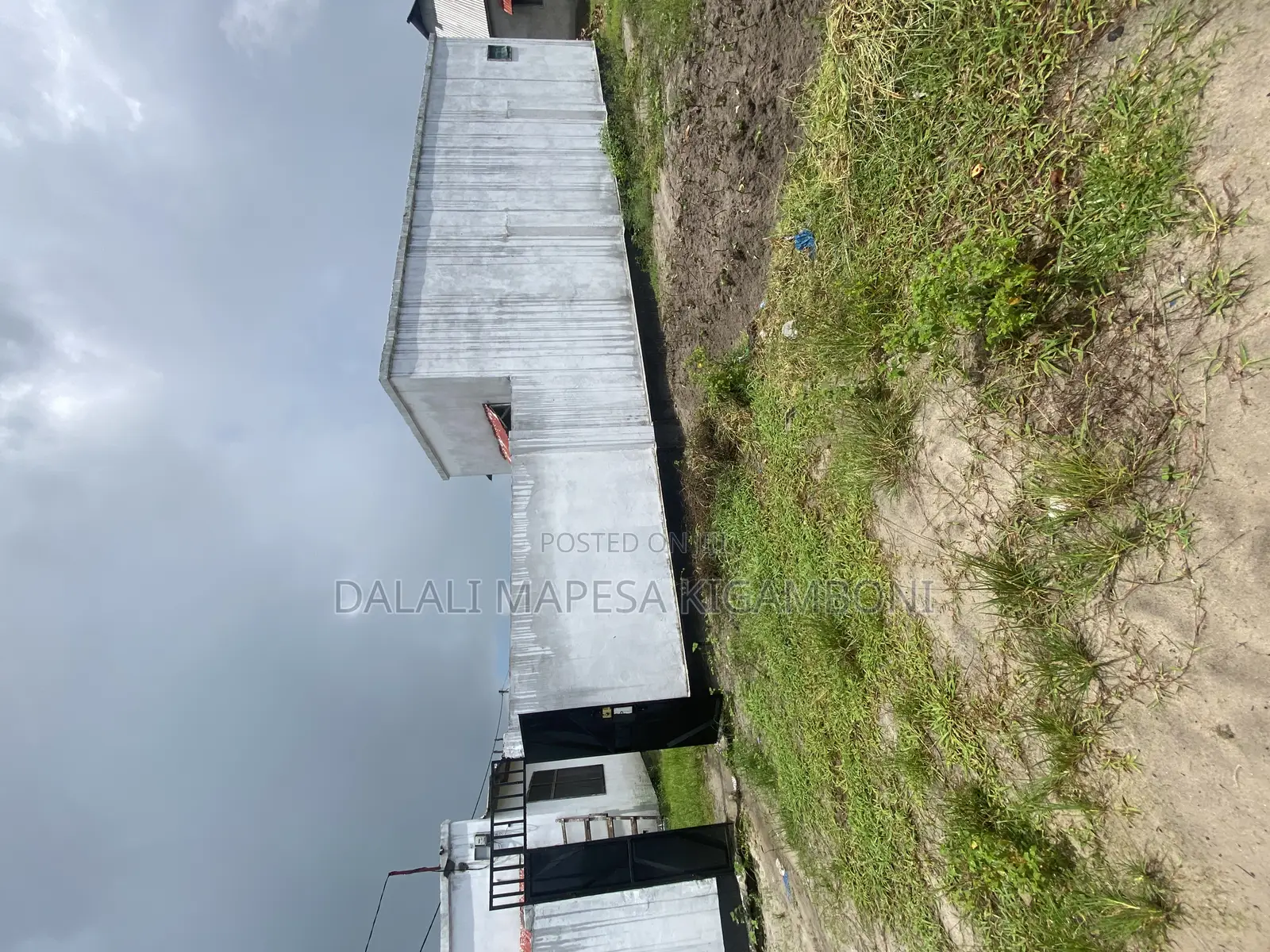 11bdrm House in Mwembe Mdogo, Kigamboni for sale