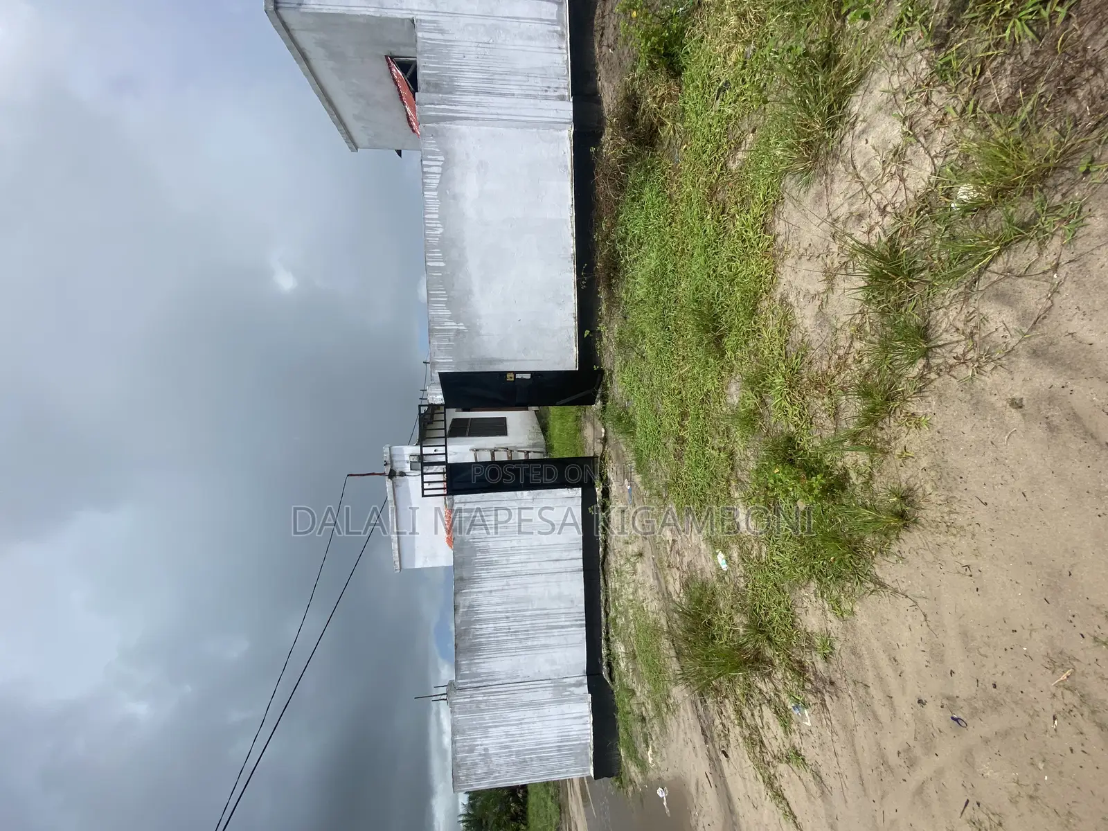 11bdrm House in Mwembe Mdogo, Kigamboni for sale