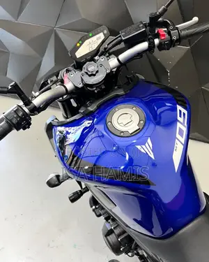 Yamaha 2021 Blue