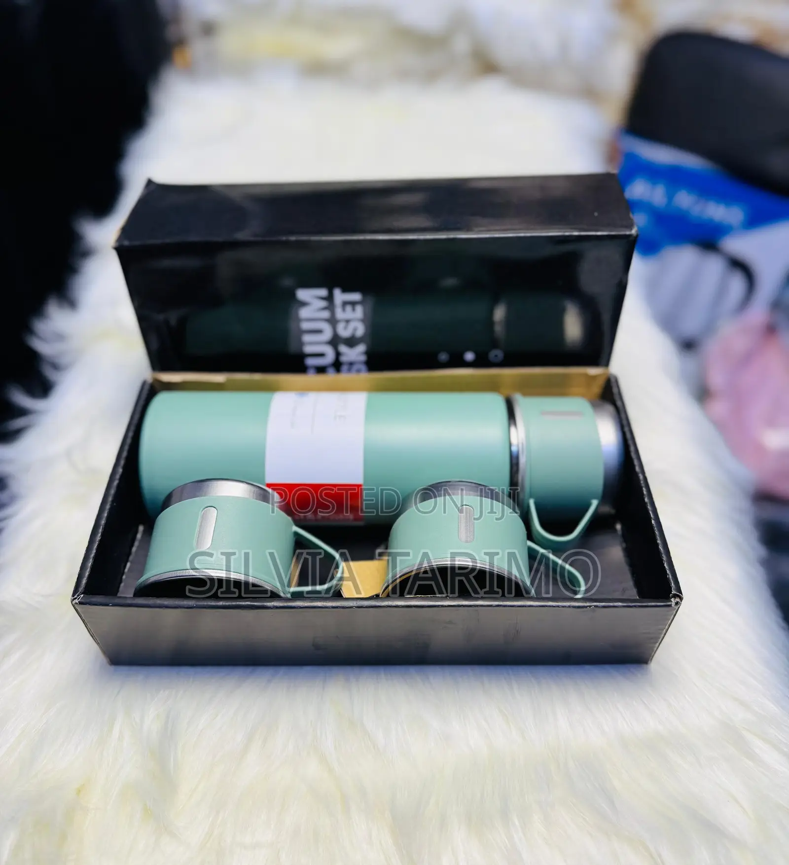 Premium Vacuum Flask Set With Cups – Portable Travel Thermos