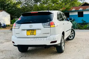 Toyota Harrier 2004 White