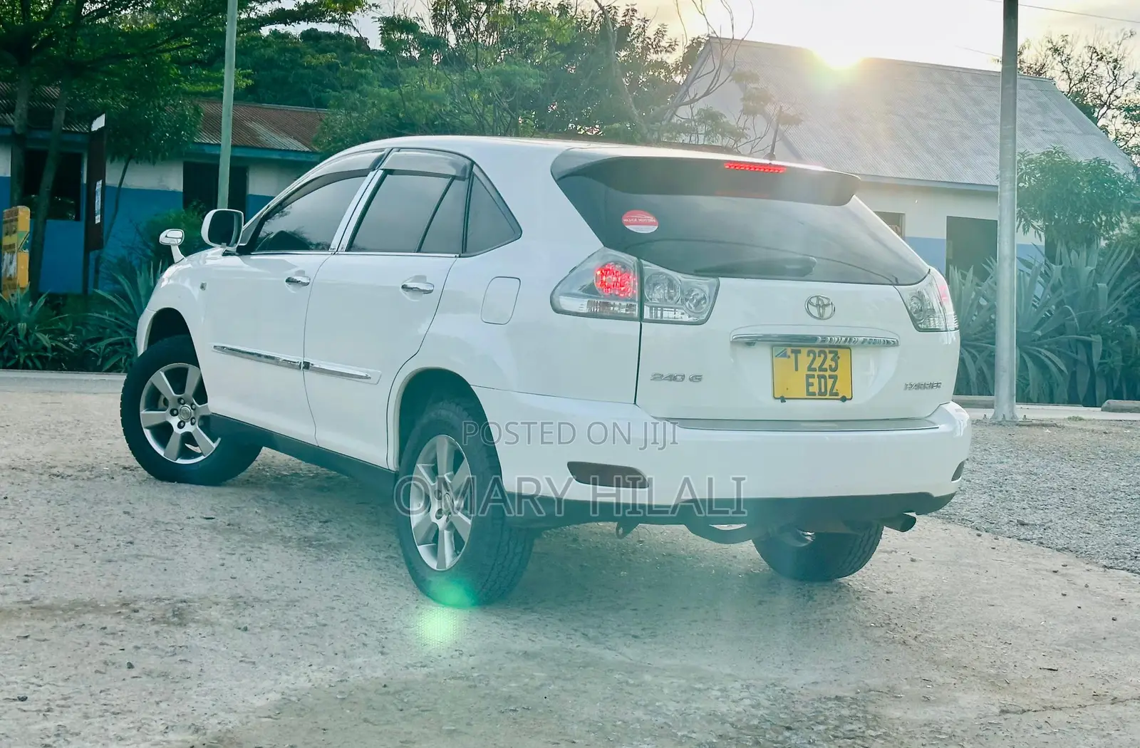 Toyota Harrier 2004 White