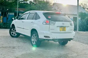 Toyota Harrier 2004 White