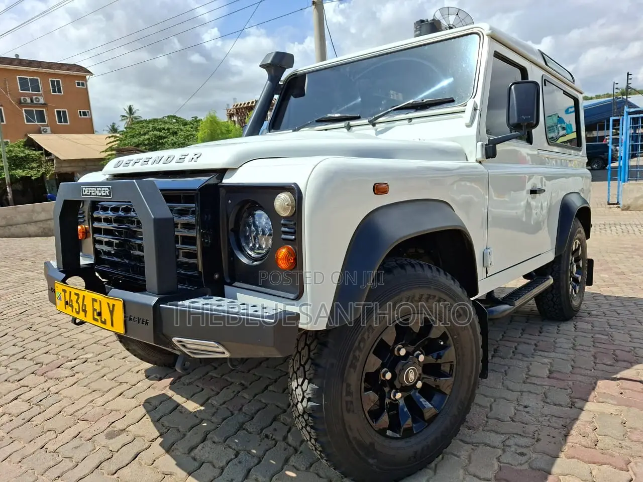 Land Rover Defender 2015 White