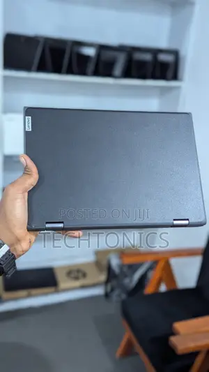 Laptop Lenovo 300e 4GB Intel SSD 128GB