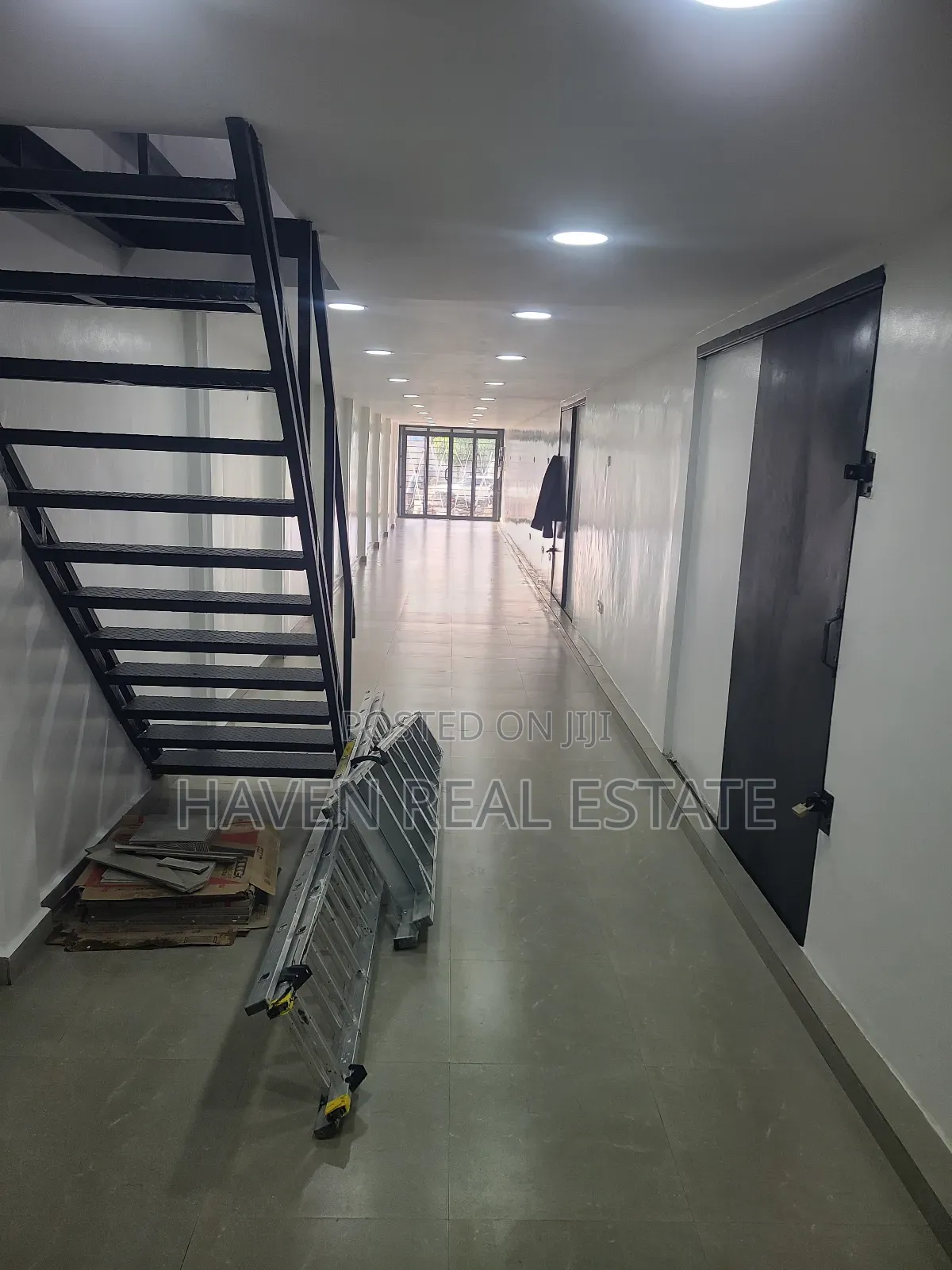 Show Room Office Space for Rent at Kamata Kariakoo