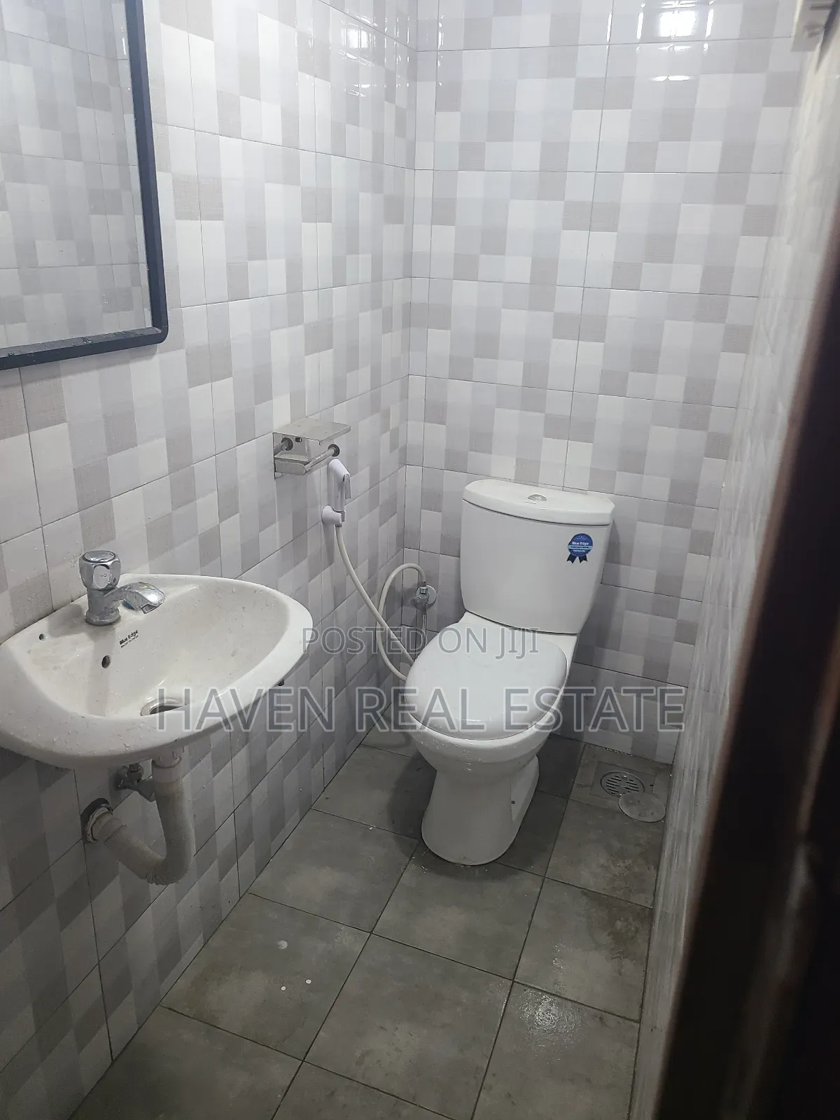 Show Room Office Space for Rent at Kamata Kariakoo