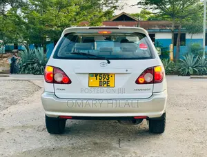 Toyota Harrier 2000 Silver