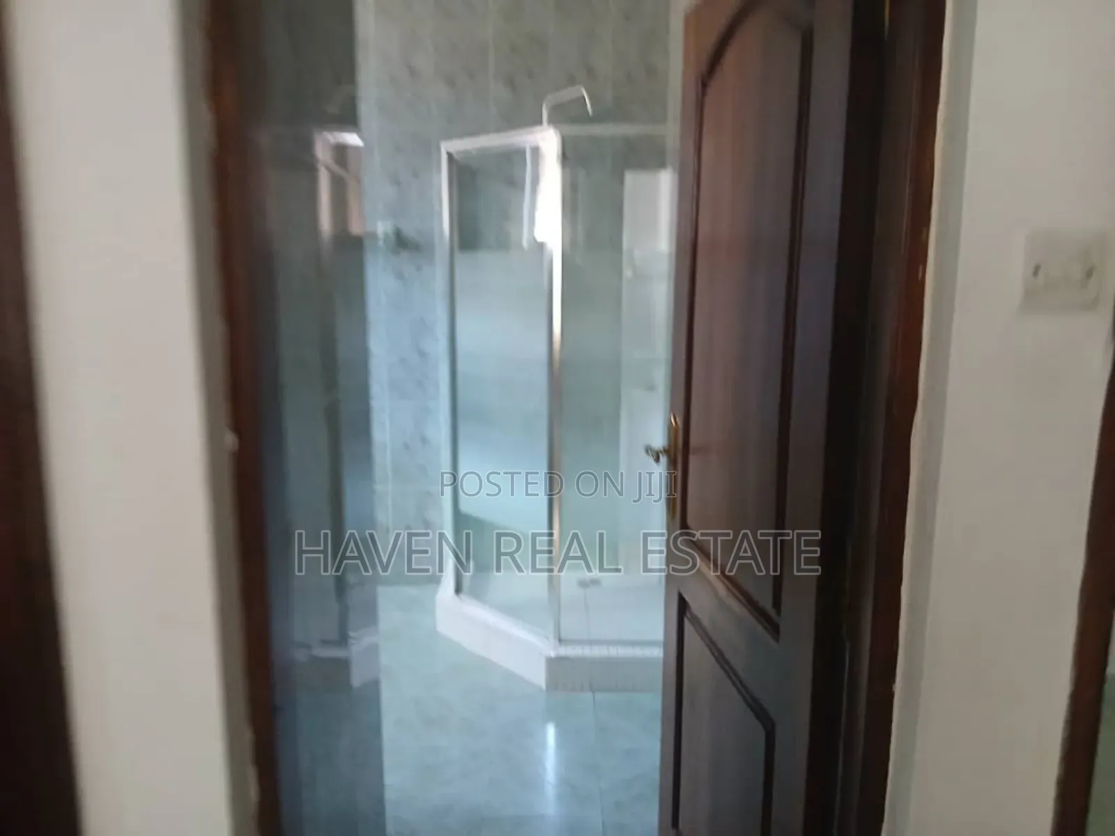 4bdrm Villa in Mikocheni for rent