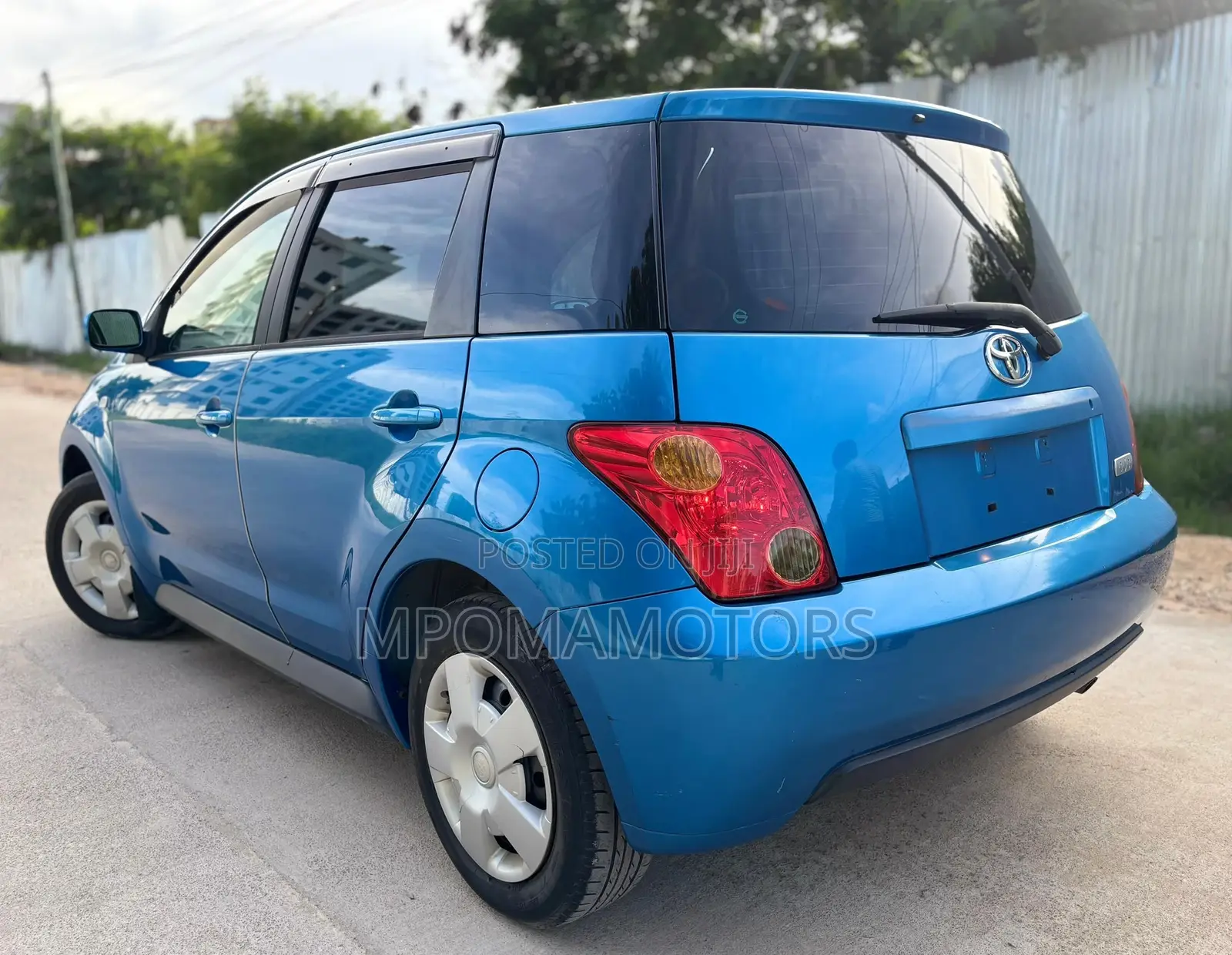 Toyota IST 2003 Blue