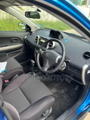 Toyota IST 2003 Blue
