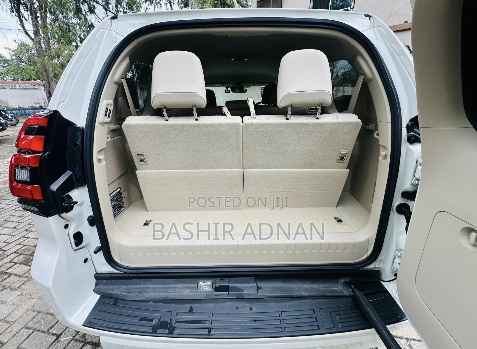 Toyota Land Cruiser Prado 2.7 2022 White