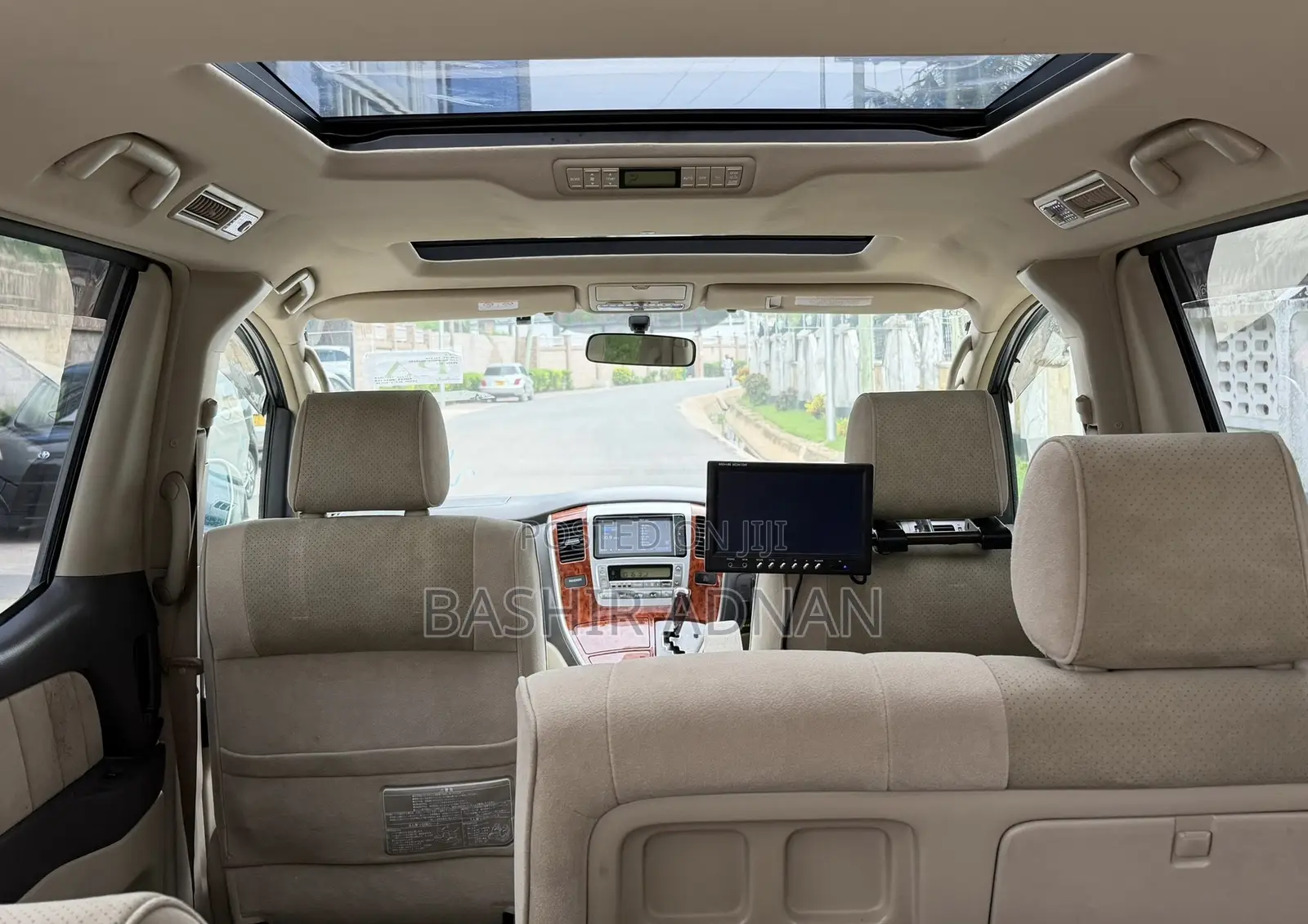 Toyota Alphard 2004 Silver