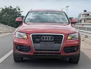 Audi Q5 2.0 TDi Quattro 2009 Maroon