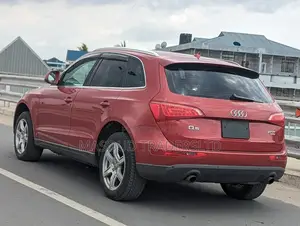 Audi Q5 2.0 TDi Quattro 2009 Maroon