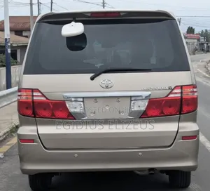Toyota Alphard 2005 Gold