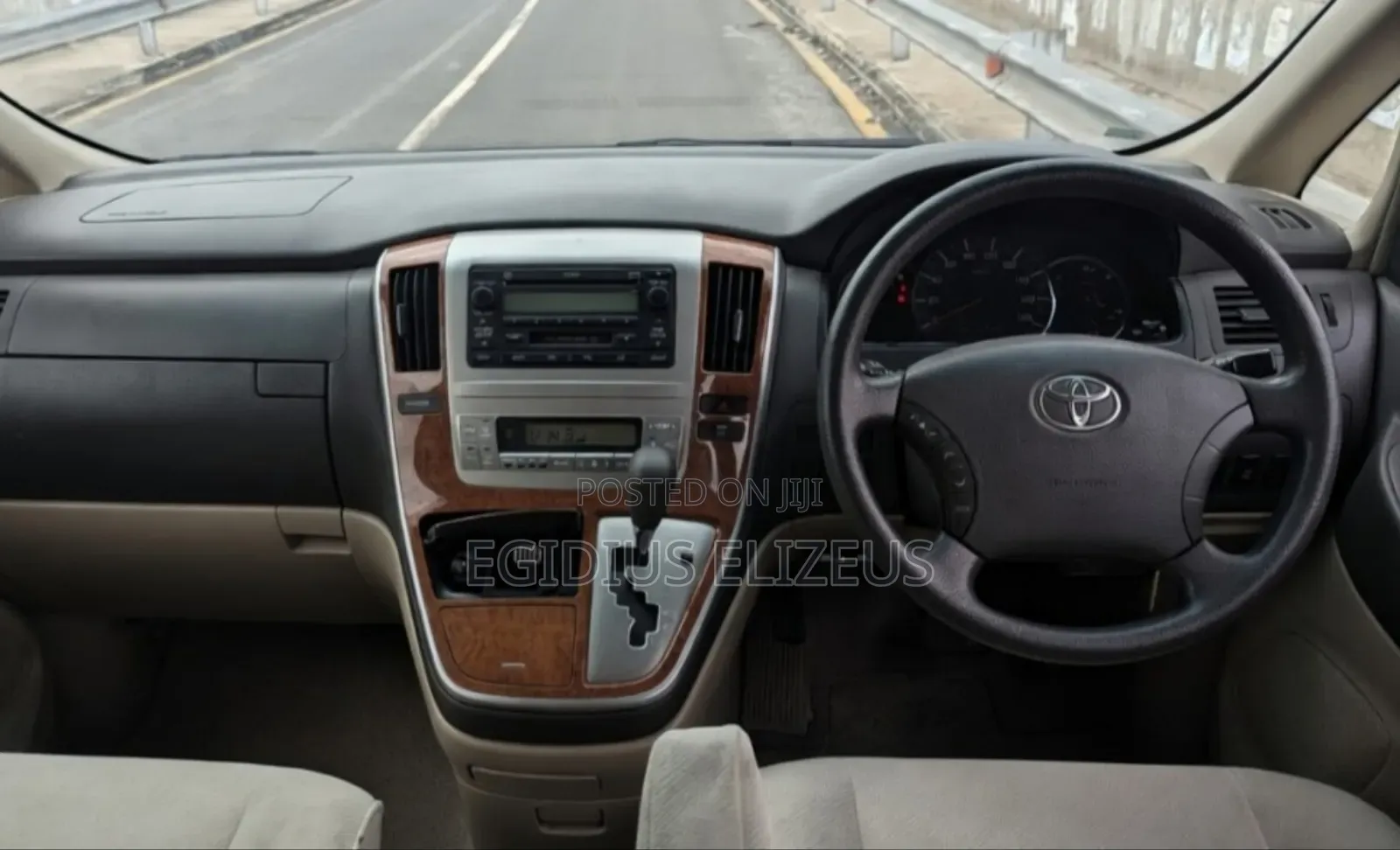 Toyota Alphard 2005 Gold