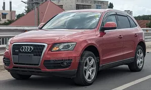 Audi Q5 2009 Red