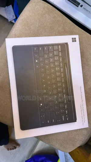 Microsoft Surface Pro Flex Type Cover With Slim Pen