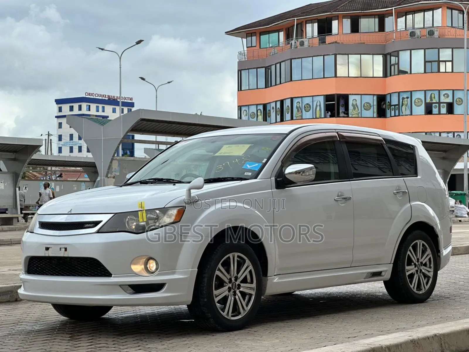 Mitsubishi Outlander 2009 White