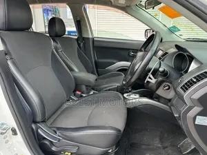 Mitsubishi Outlander 2009 White
