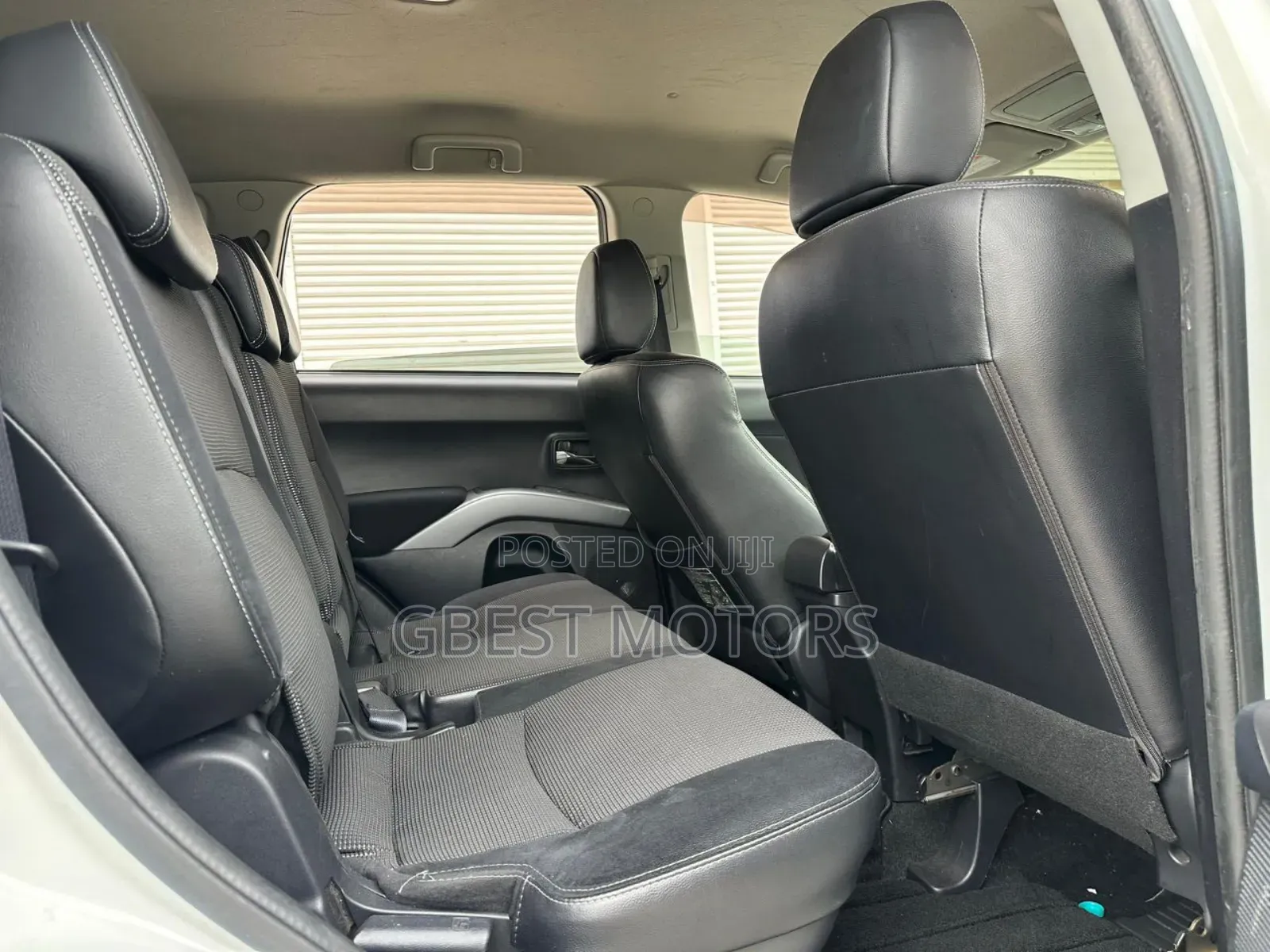 Mitsubishi Outlander 2009 White