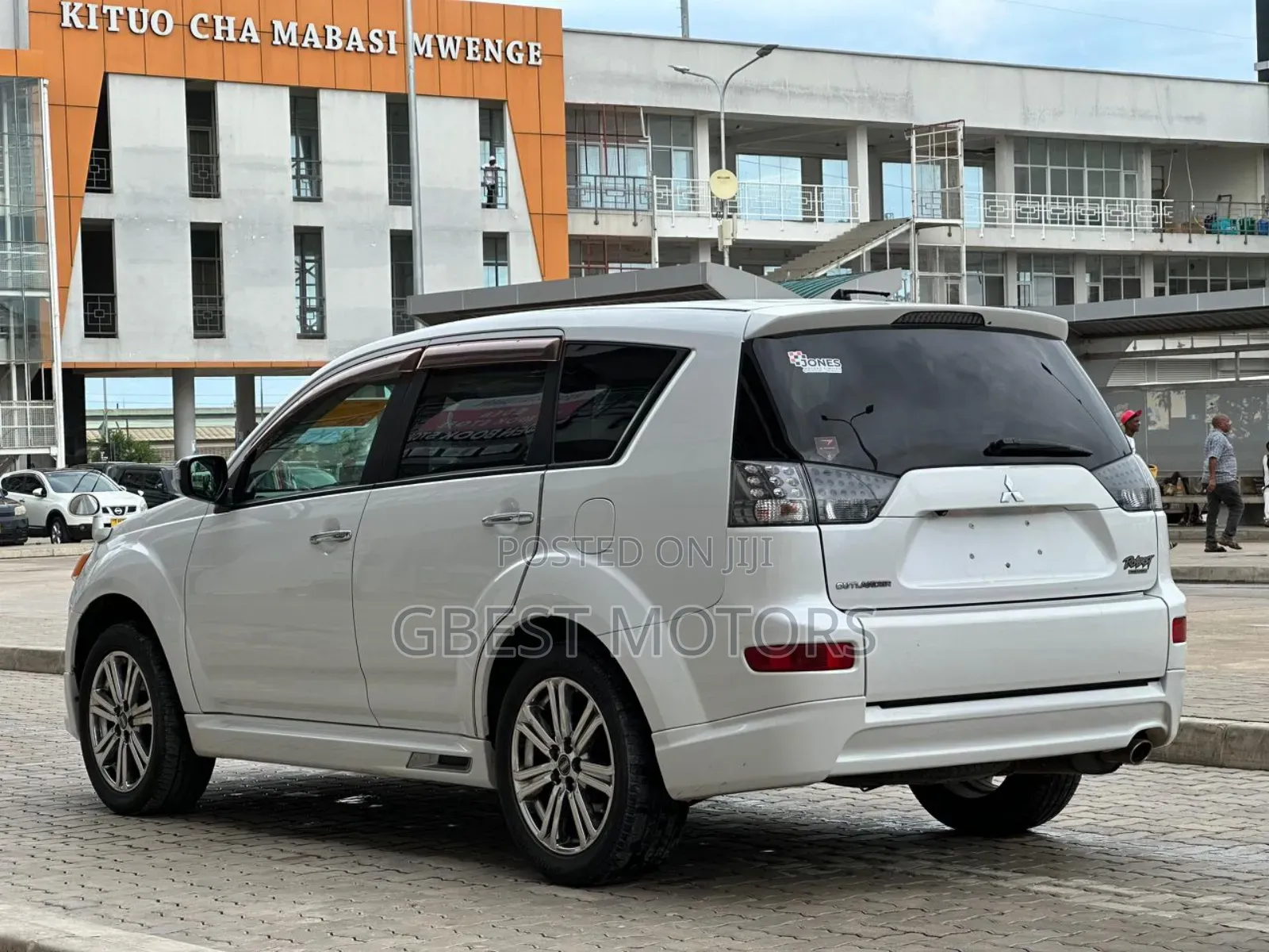 Mitsubishi Outlander 2009 White