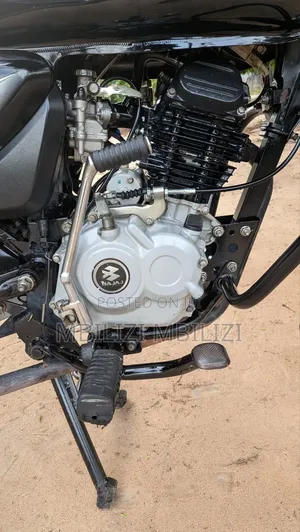 Bajaj Boxer 125 2025 Black