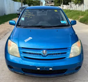 Toyota IST 2002 Blue
