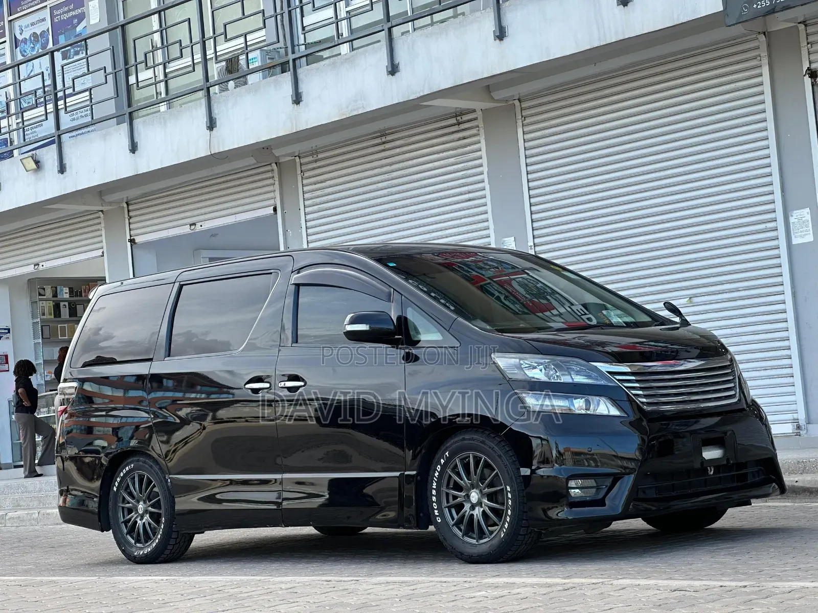 Toyota Vellfire 2011 Black