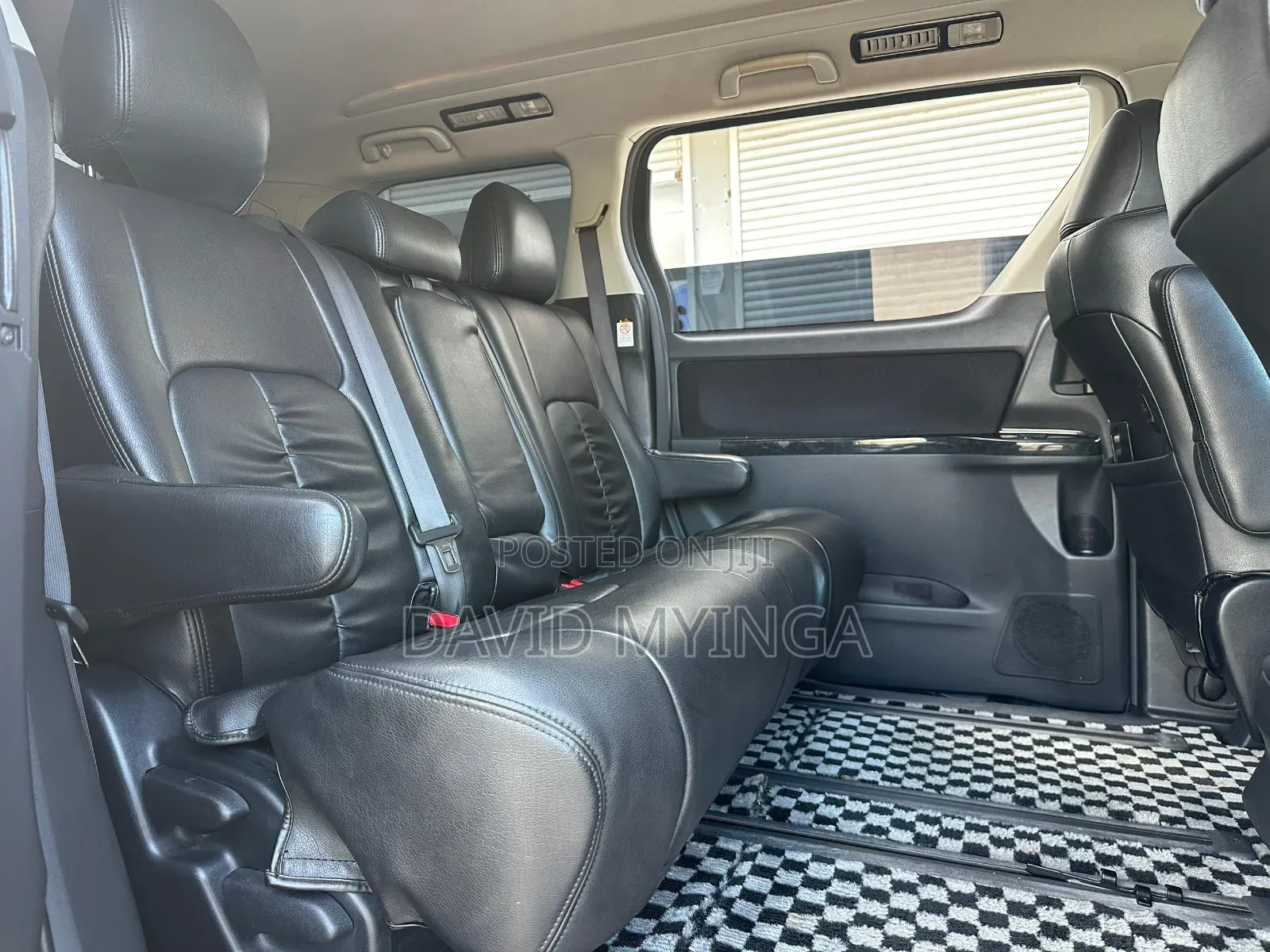 Toyota Vellfire 2011 Black