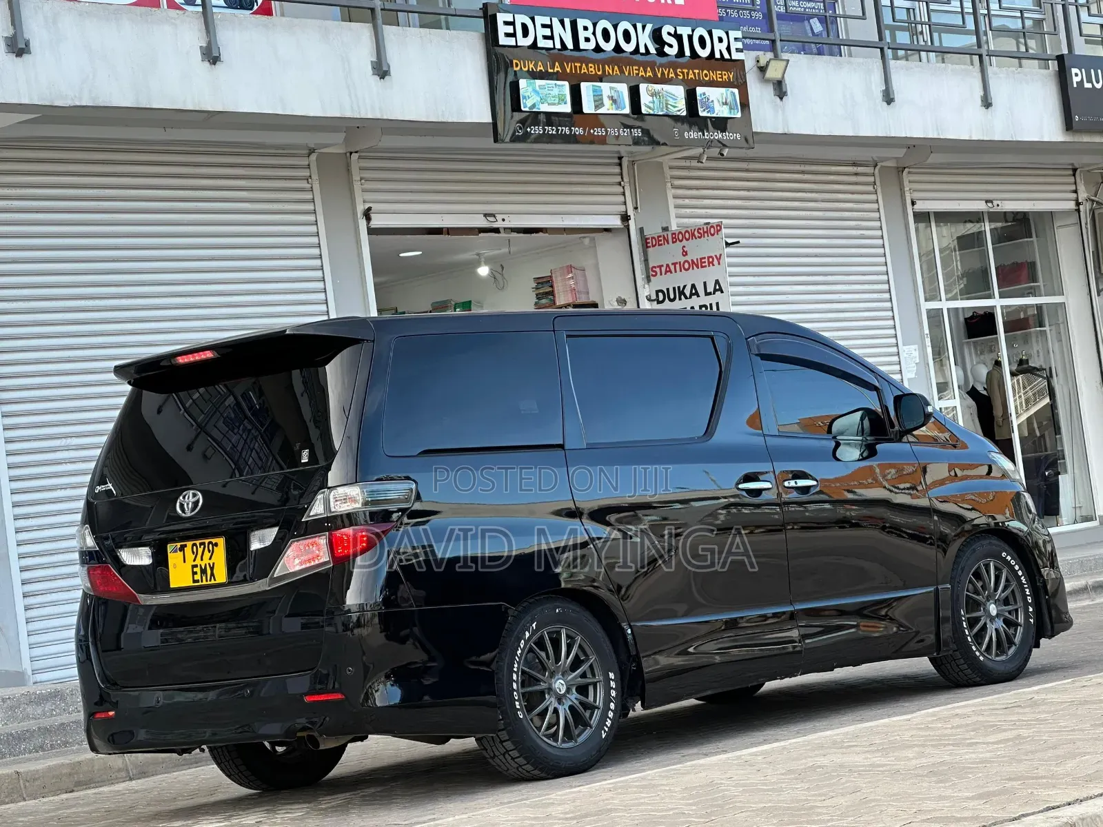 Toyota Vellfire 2011 Black