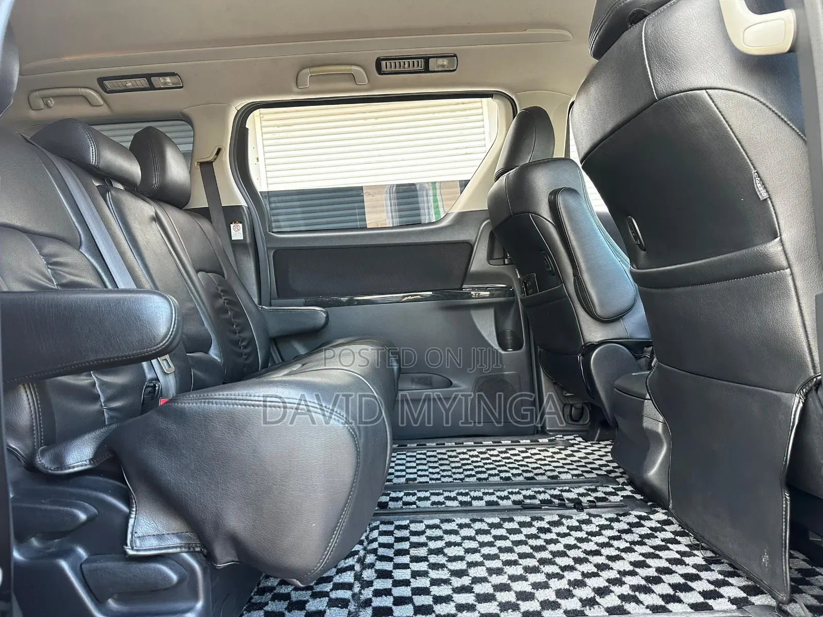 Toyota Vellfire 2011 Black