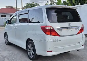 Toyota Alphard 2.4 Petrol FWD 2010 White