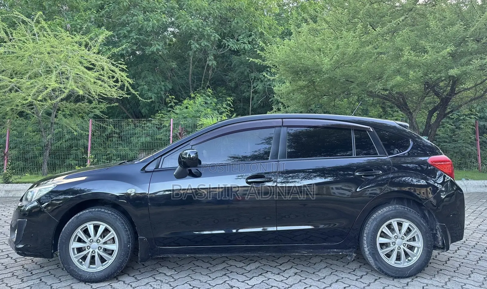 Subaru Impreza 2.0i Limited PZEV 4dr Hatchback AWD (2.0L 4cyl CVT) 2014