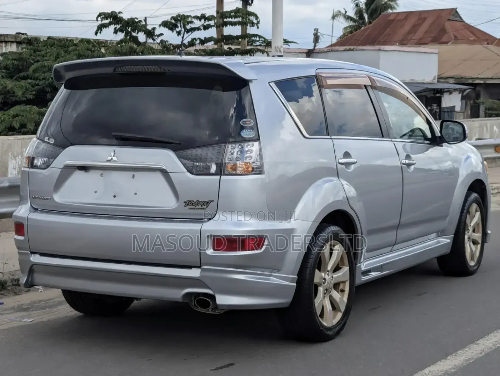 Mitsubishi Outlander Sport ES 2011 Silver