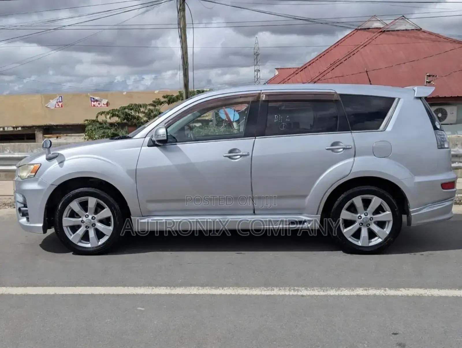 Mitsubishi Outlander Sport ES 2011 Silver