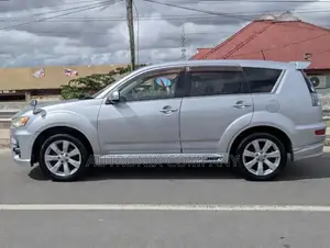 Mitsubishi Outlander Sport ES 2011 Silver