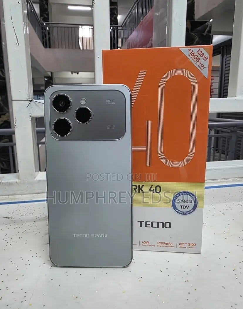 New Tecno Spark 40 128 GB Silver