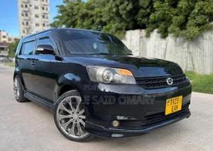 Toyota Corolla Rumion Hatchback 1.5 FWD 2010 Black
