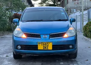 Nissan Tiida 2005 Blue
