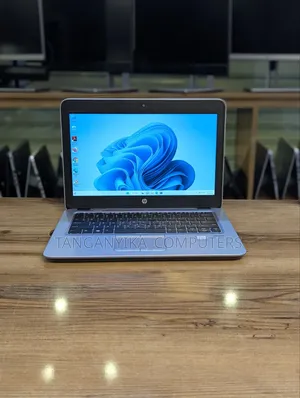 Laptop HP EliteBook 820 G3 8GB Intel Core i5 SSD 256GB