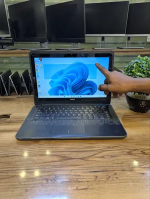 Laptop Dell Latitude 3380 8GB Intel Core i5 SSD 256GB
