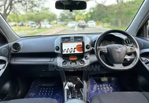 Toyota Vanguard 2011 Black