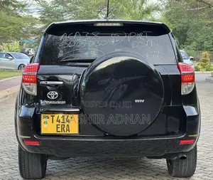 Toyota Vanguard 2011 Black